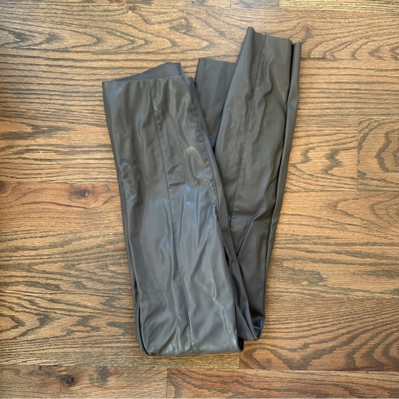 H&M NEW Gray Faux Leather High Waist Leggings XS - Picture 7 of 8
